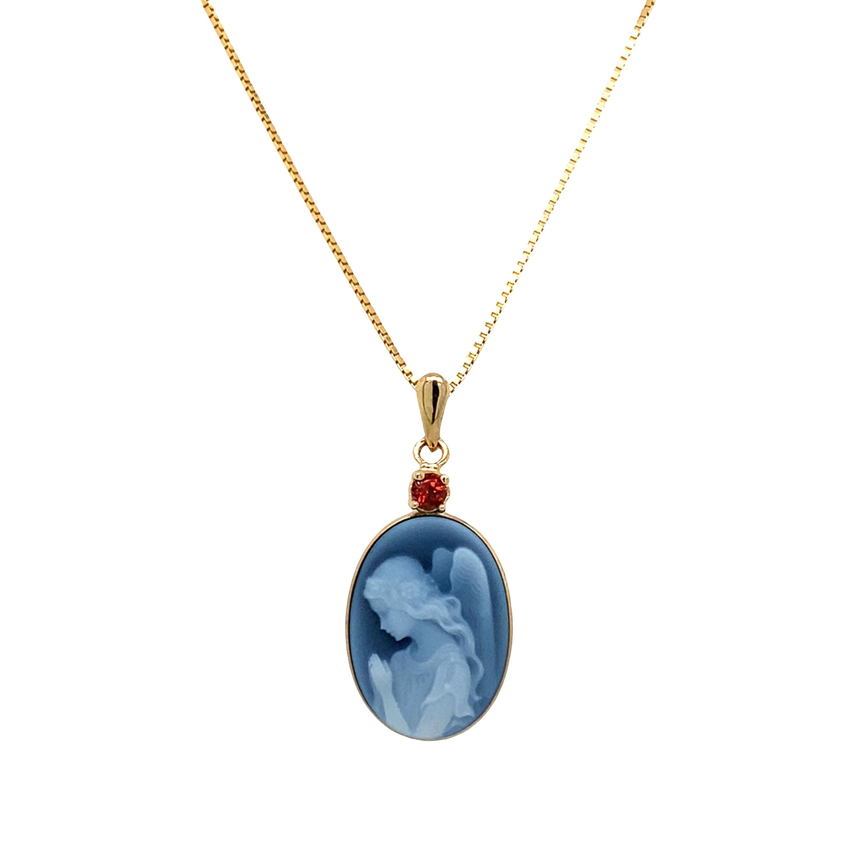 Wings of Love | 10 kt Gold and Birthstone Pendant
