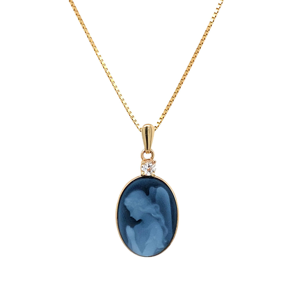 Wings of Love | 10 kt Gold and Birthstone Pendant