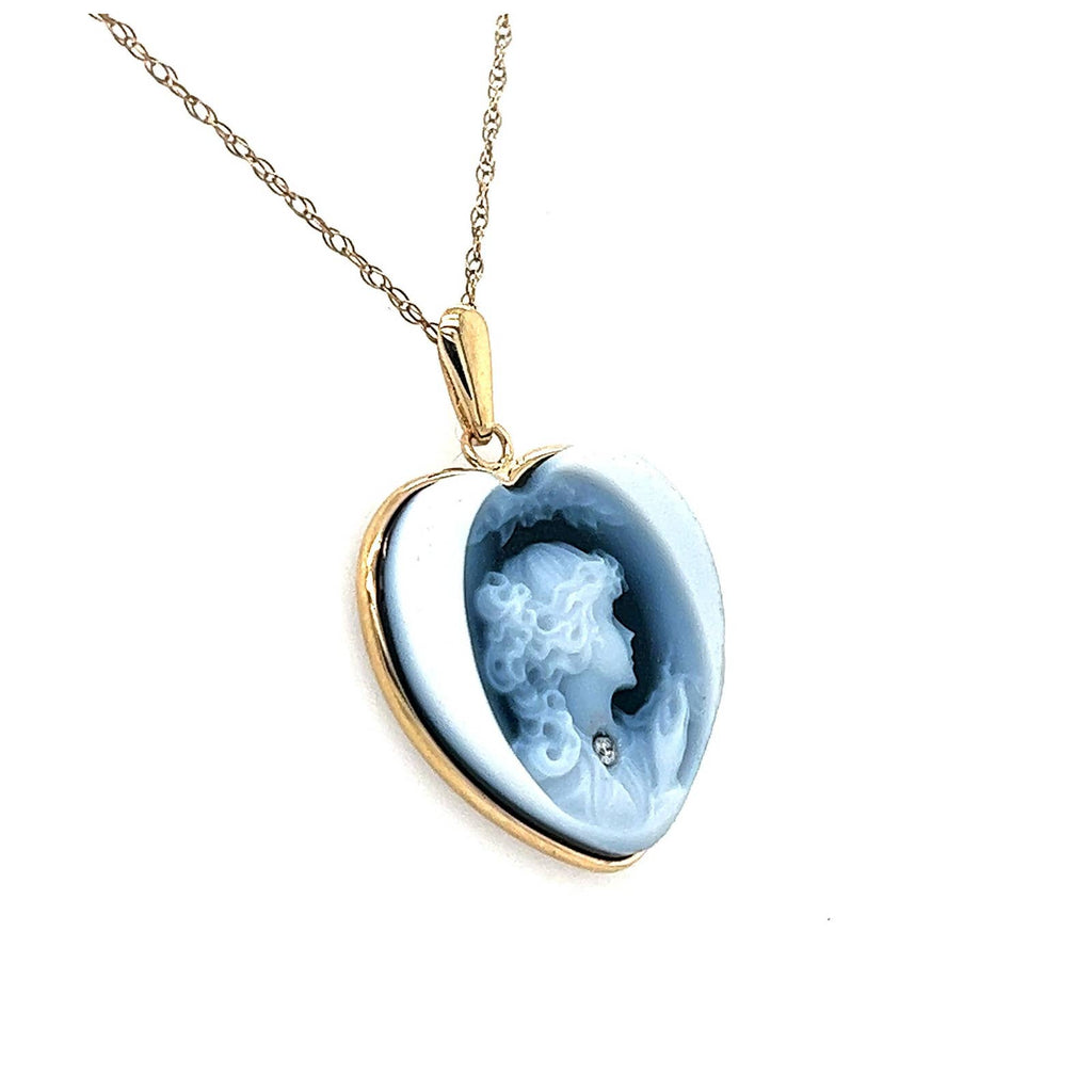 Young Girl | 10kt Gold Heart Pendant